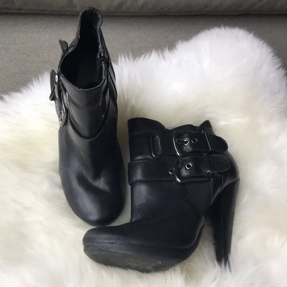 Aldo 4.5 inch platform buckled ankle booties